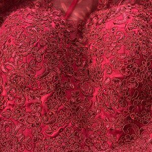 Party drees